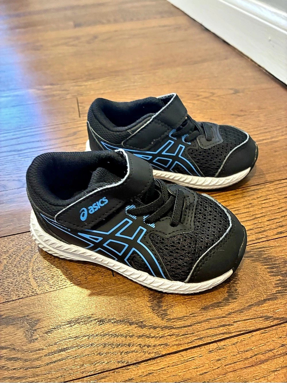 ASICS Kids Sneakers US 5